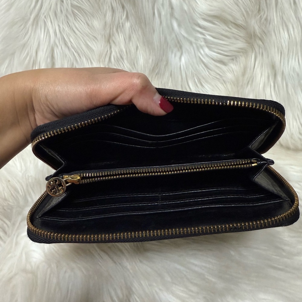 🔥SALE🔥Authentic Tory Burch Black Leather Long Wallet - Picture 7 of 13